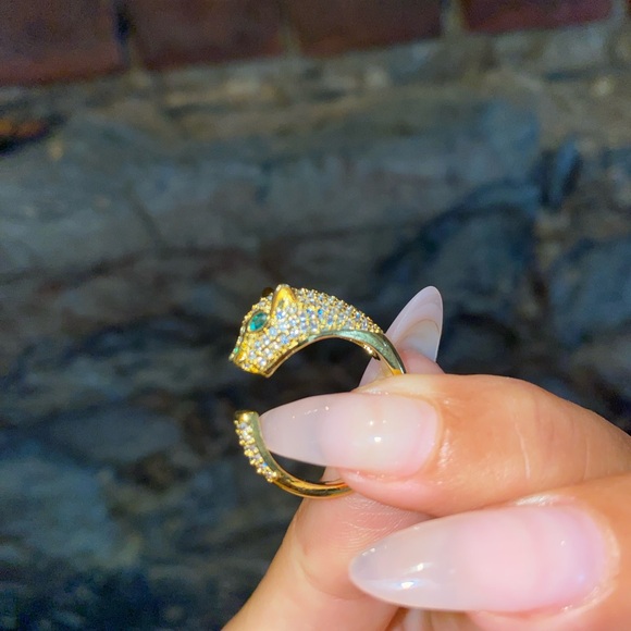 Stunning Panthère Ring Reminds Me of Cartier 🤍 - Picture 5 of 10